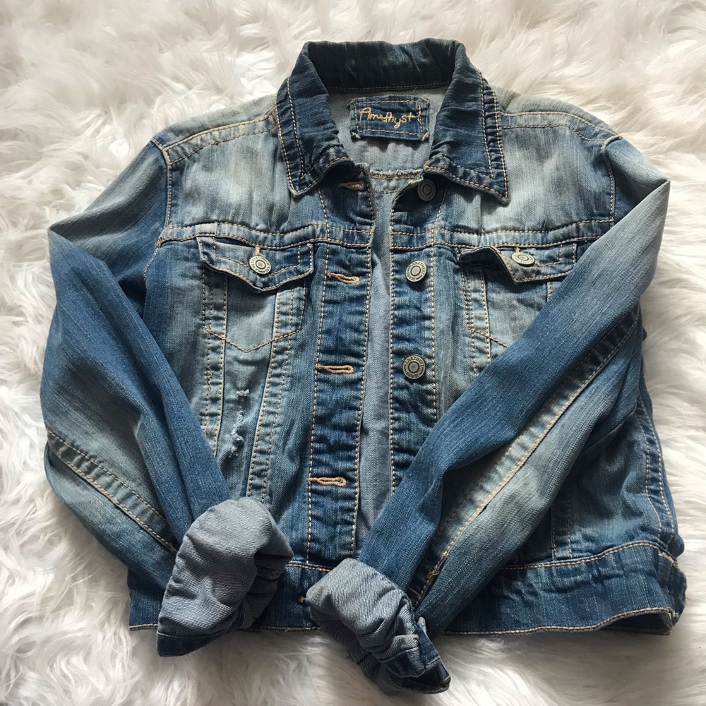 Jean jacket - Picture 1 of 5